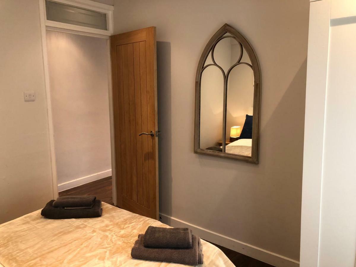 Modern One Bedroom Apartment Near The Seafront 포츠머스 외부 사진